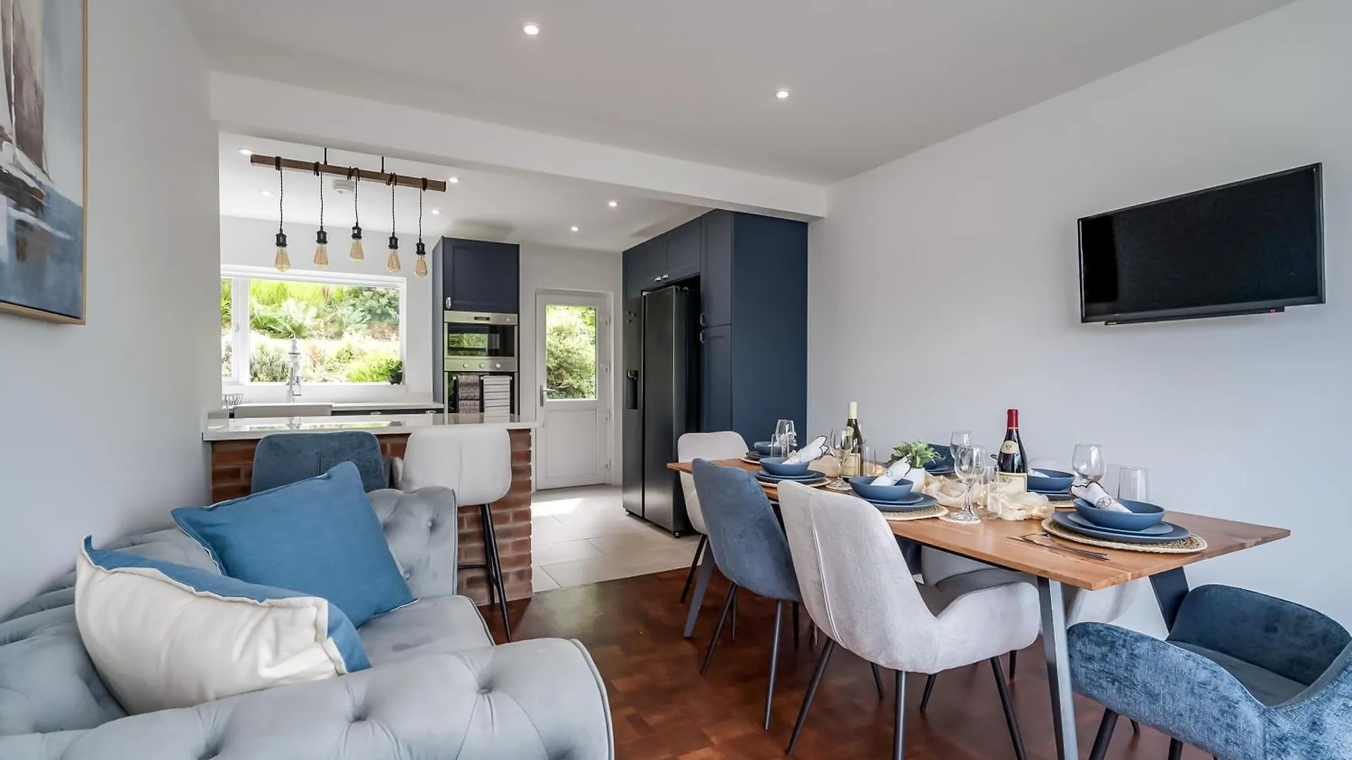 Stunning Home Over Belfast City 11 Minutes To Belfast City Centre 0*,